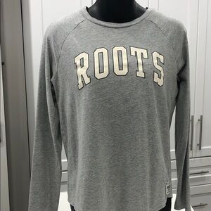 🦫Roots Heather Gray Long Sleeve Tee – Women’s Size Small or Youth Large